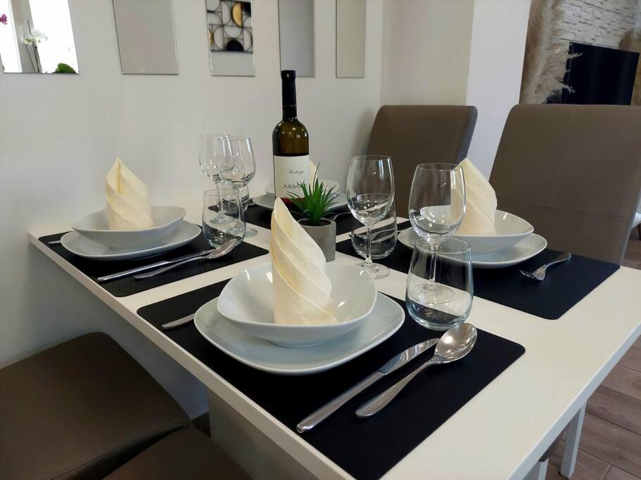 Valux Apartman 普拉 外观 照片